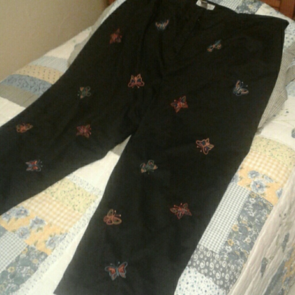 Capris - Picture 2 of 6